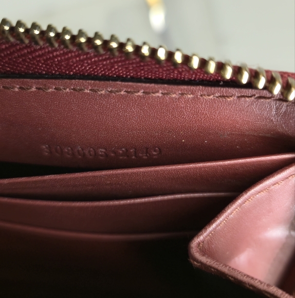 Gucci Guccisima Patent Gloss Leather Heart Zip Wallet with Box and Dustbag - Picture 11 of 11